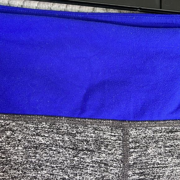 Lululemon Leggings Grey Purple Band Size 6 - Picture 2 of 7